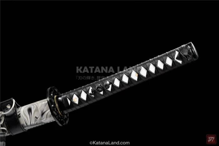 Kurogane no Tachi - Stunning Green Katana for Martial Arts