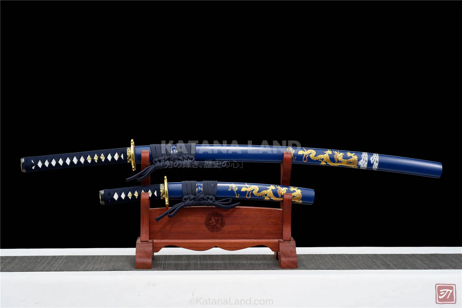 Eisui Kan katana set with blue spring steel blade