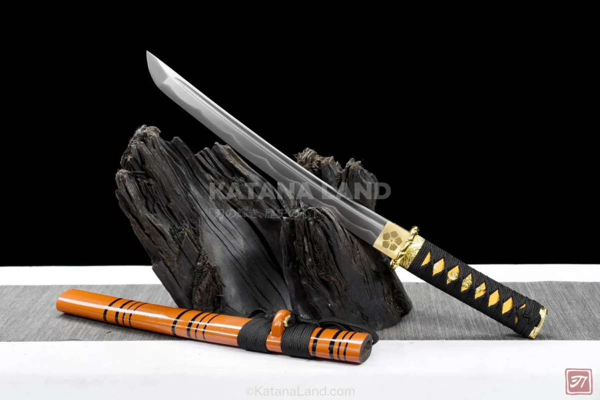 Orange samurai katana featuring BO-HI and Hamon