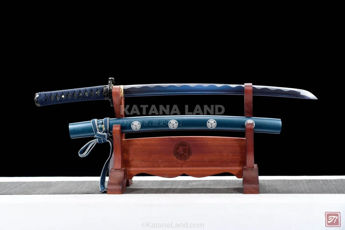 Purple samurai katana featuring BO-HI and Hamon