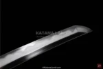 Seiryū katana showcasing unique Damascus steel