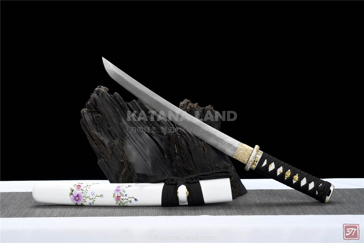 White Damascus steel katana sword