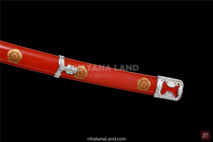 Unique Hamon feature on Yasukun Tachi sword