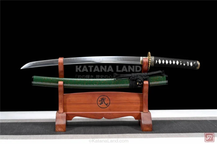 Green samurai katana with BO-HI design