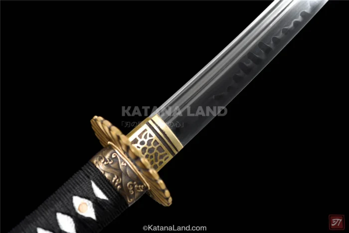 Handcrafted Aoi Uroko katana with BO-HI