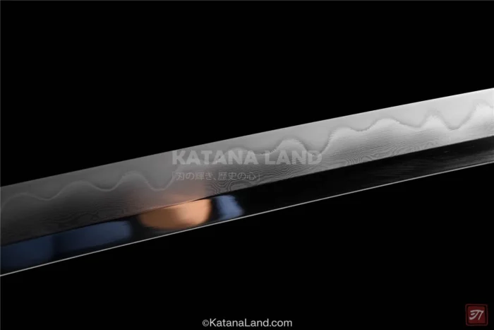 Handcrafted katana with stunning hamon