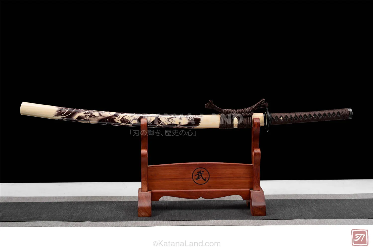 Kuzan Kanetada katana with manganese blade