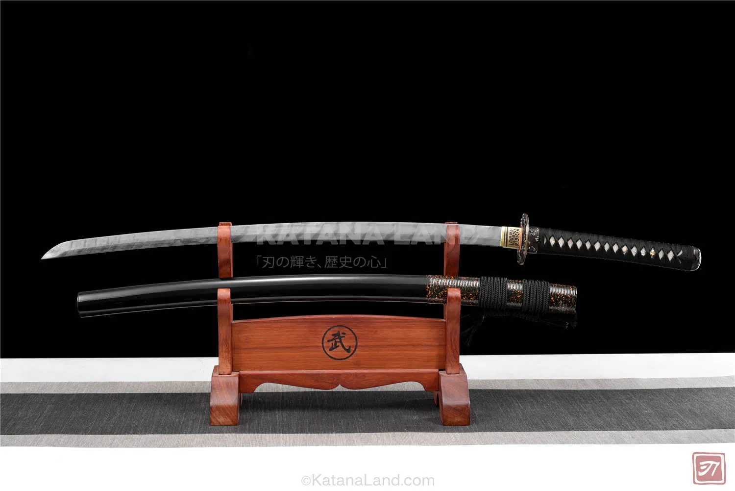 Black Samurai katana featuring unique Hamon pattern