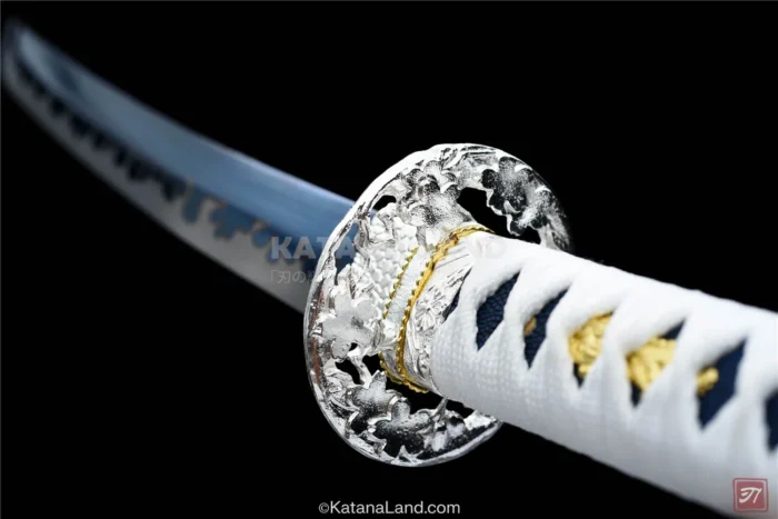 Exquisite white katana with sharp manganese blade