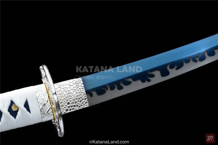 Handcrafted samurai katana with manganese blade