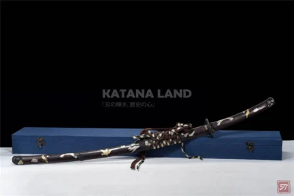 Taka no Mune Katana with Damascus steel blade