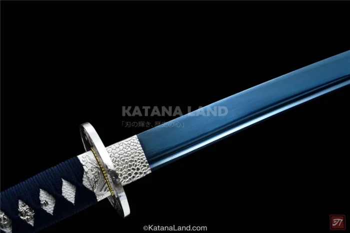 BO-HI Design Enhances Performance of Samurai Katana