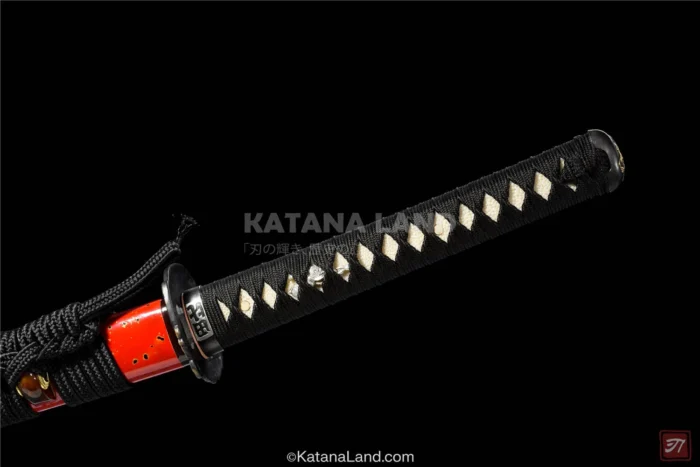 Stunning Samurai Katana with Distinctive Hamon