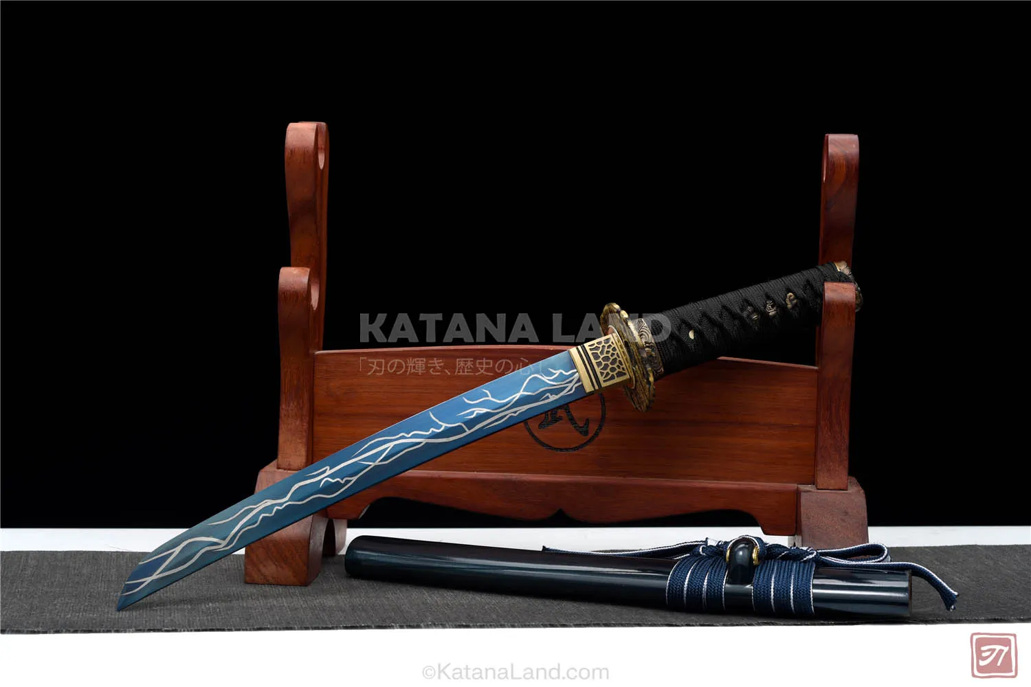 Purple samurai katana with unique design