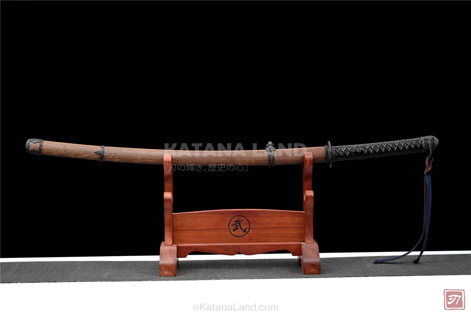 Kiri no Tachi samurai katana with medium carbon steel blade