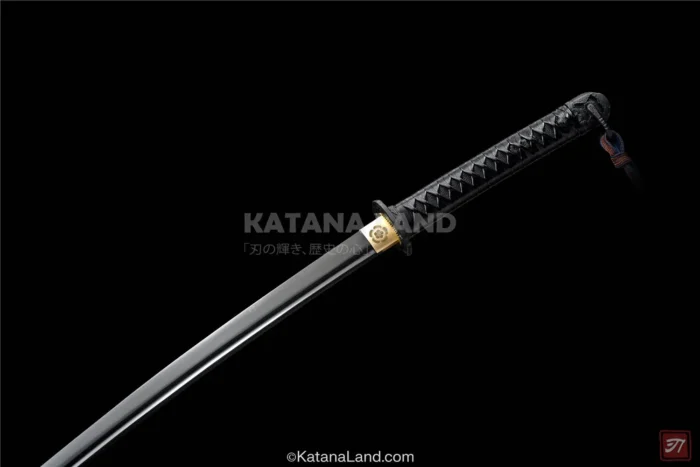 Kiri no Tachi samurai sword crafted from medium carbon steel