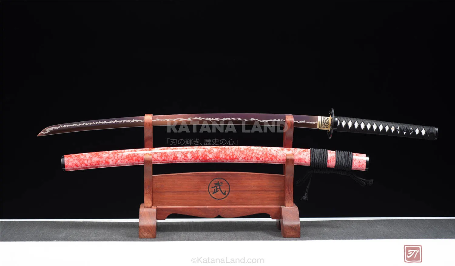 Pink samurai katana featuring unique design