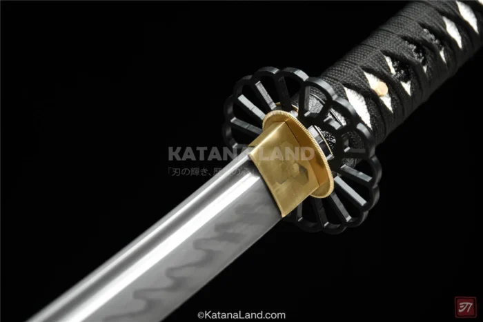Hand-forged Damascus steel katana for martial arts