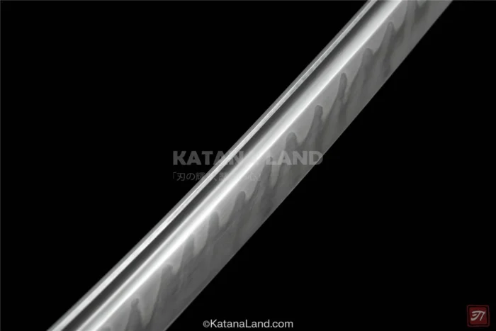 Kaze no Yari samurai sword with BO-HI and Hamon