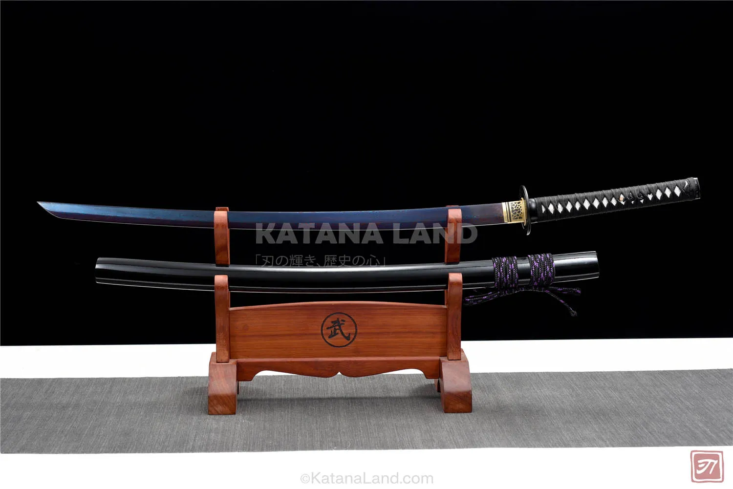 Black samurai katana featuring unique Hamon pattern