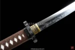 Ryūmon Tachi katana with distinctive Hamon