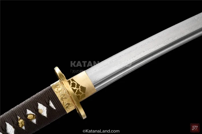 Damascus steel katana with distinctive BO-HI design