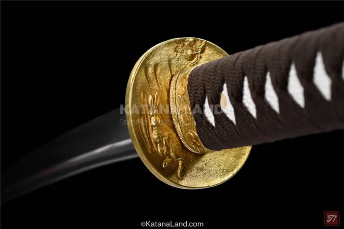 High-quality Samurai katana with intricate Hamon pattern