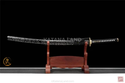 Kusanagi no Tsurugi katana with Damascus steel blade