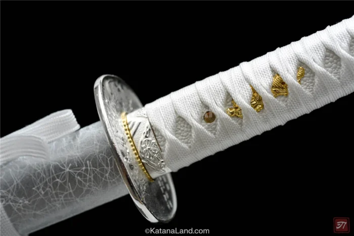 Unique Silver Katana for Enthusiasts