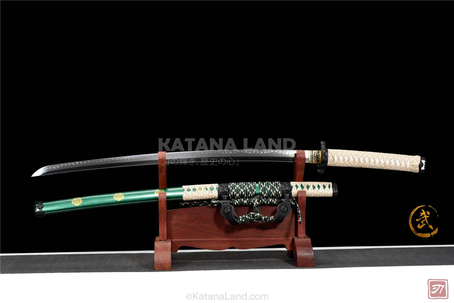 Black hamon samurai katana