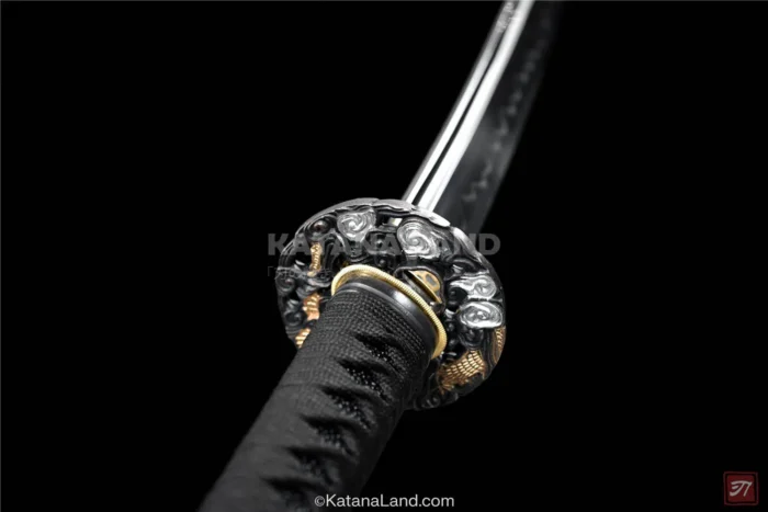 Authentic samurai katana with unique features