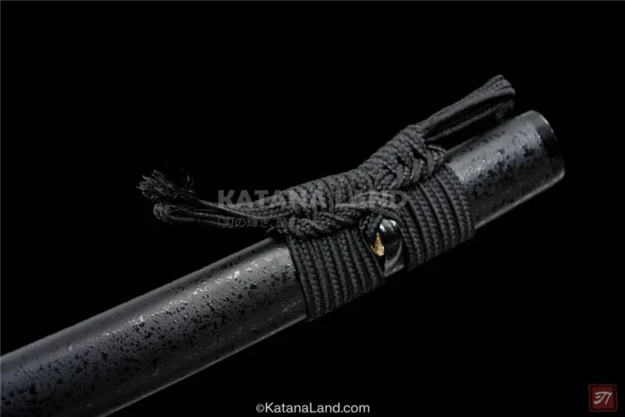 Kuro Tsubasa katana with intricate BO-HI