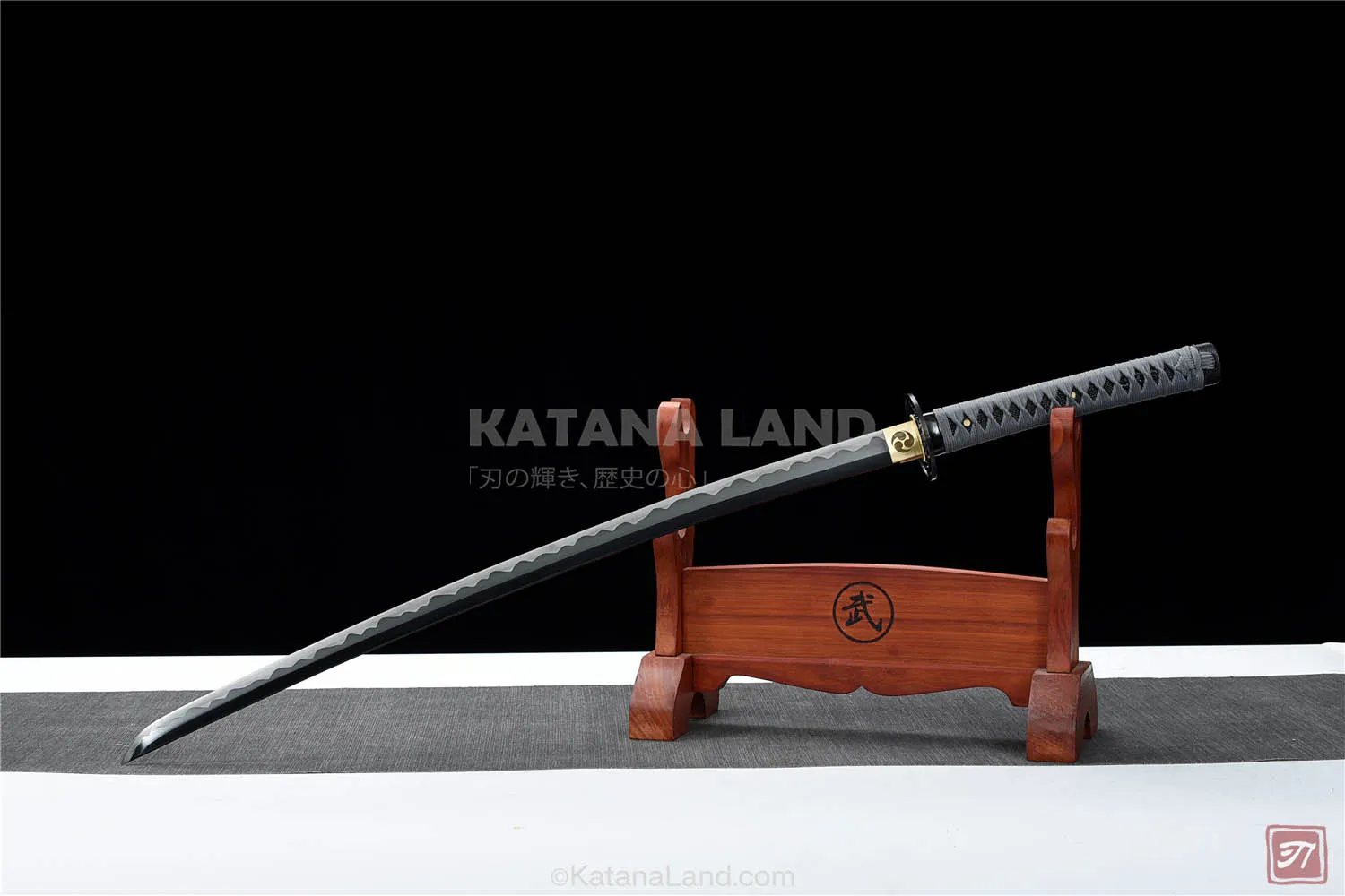 Purple samurai katana featuring unique craftsmanship