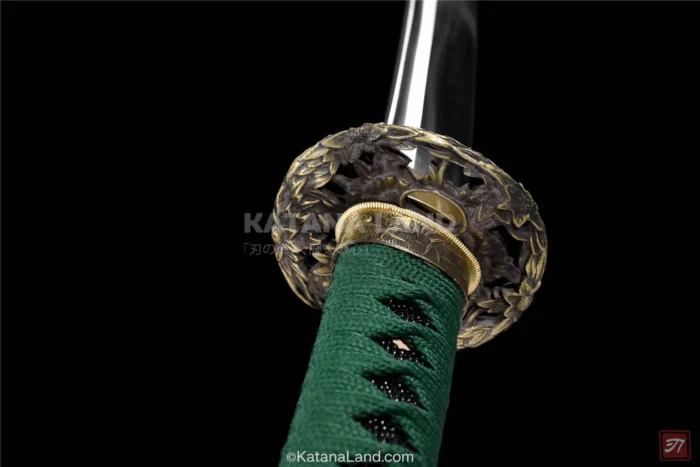 Traditional Samurai Katana with Unique Hamon