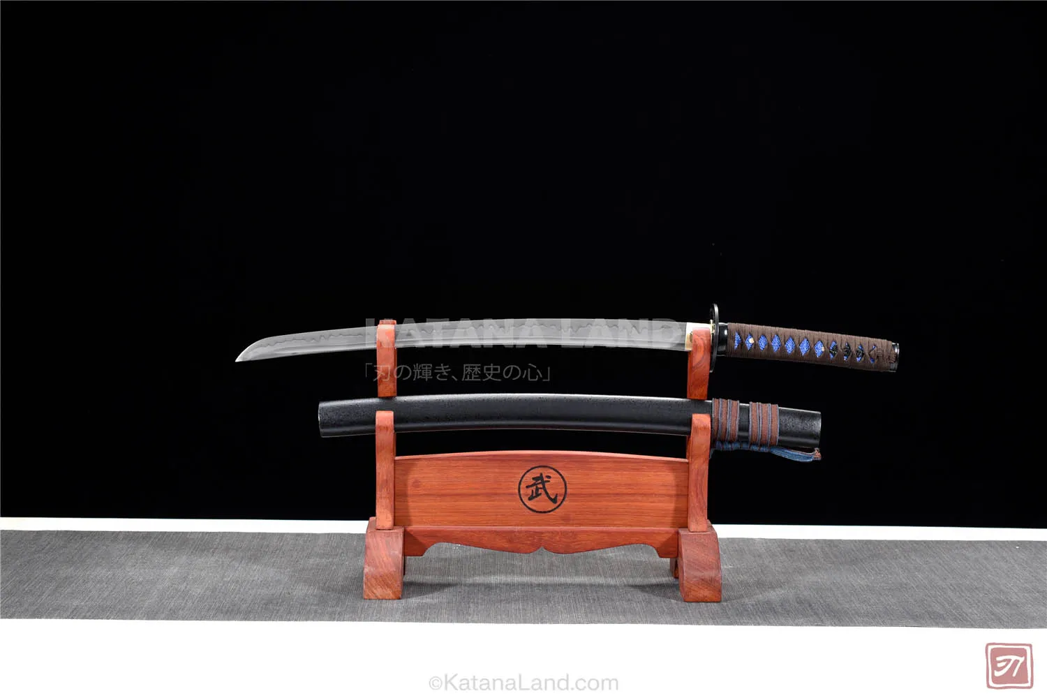 Black Samurai Katana Featuring BO-HI