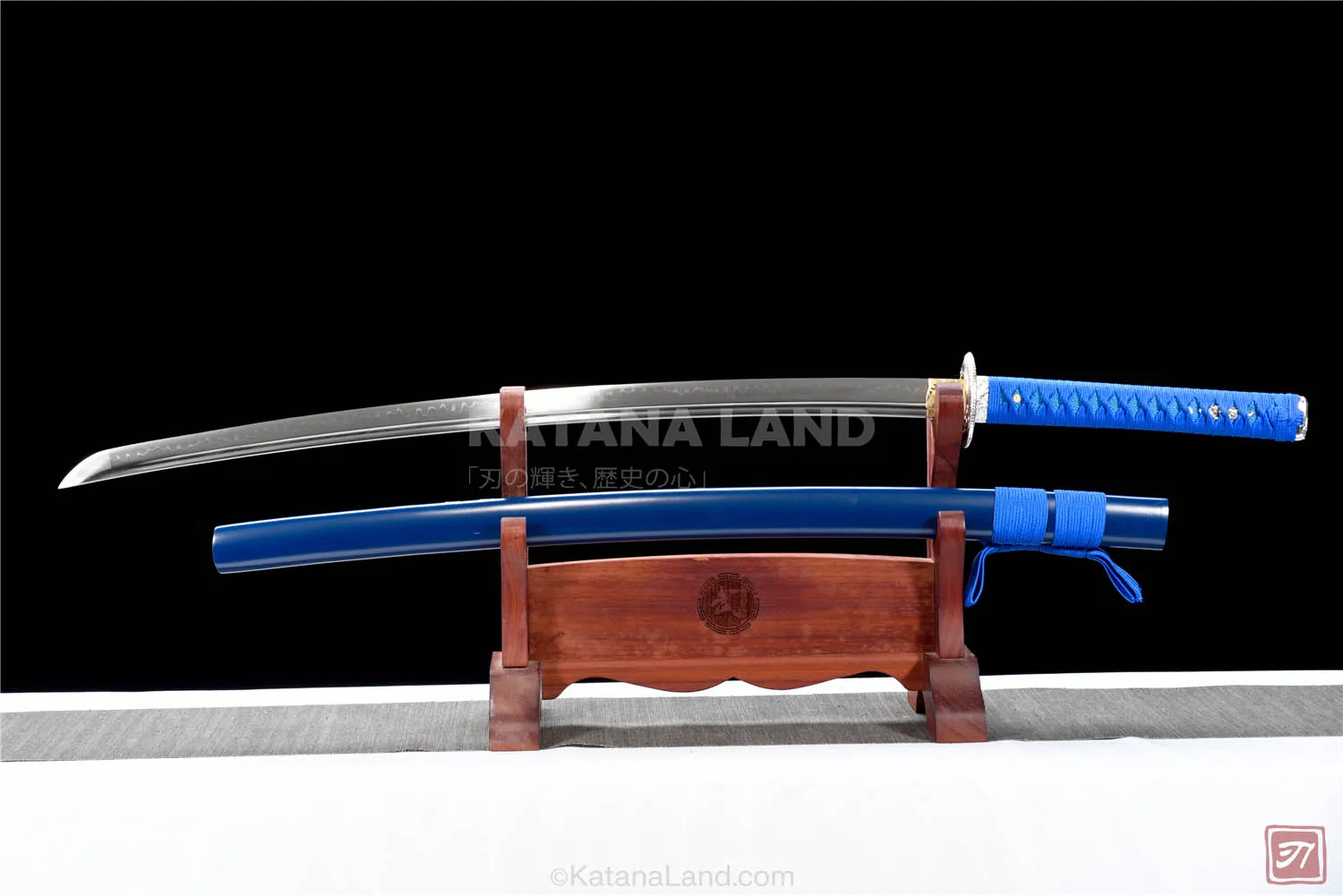 Blue Samurai Katana featuring BO-HI and Hamon