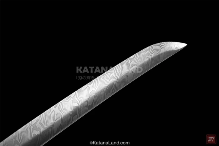 Elegant bronze katana design