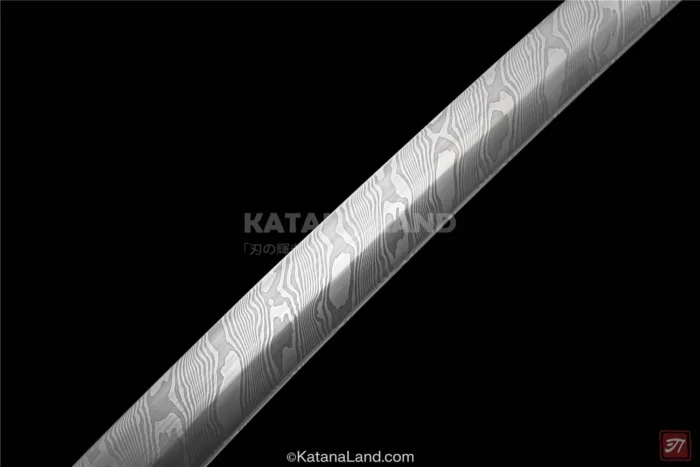 Traditional samurai katana with Hamon