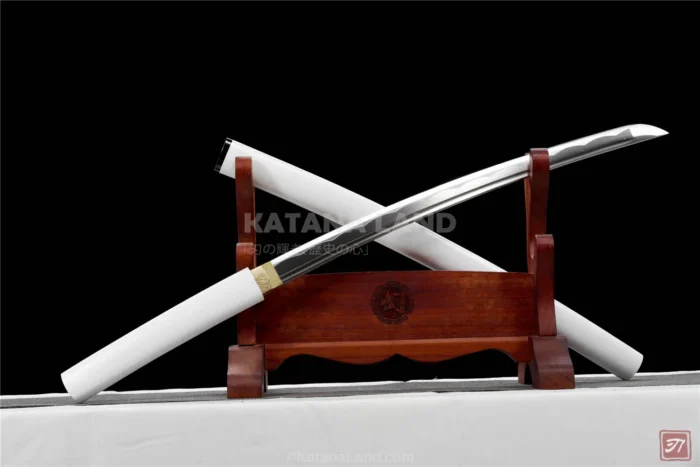 Handcrafted katana swords with Hamon pattern