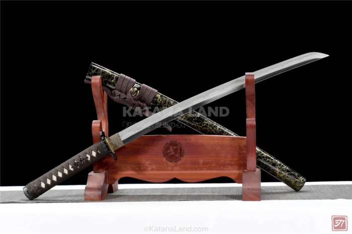 Elegant Kārurosu Katana in Black Finish