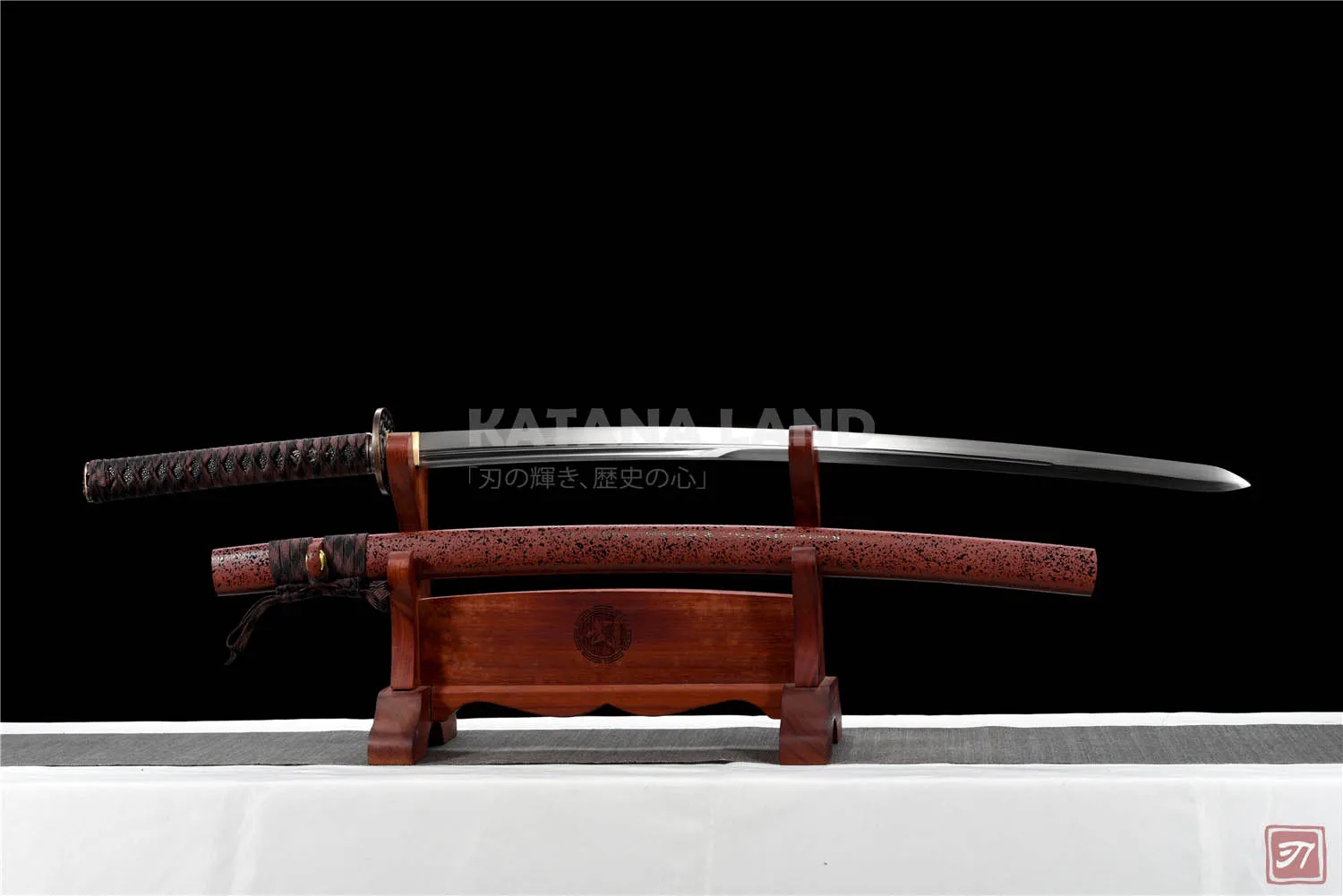 Green samurai katana featuring BO-HI