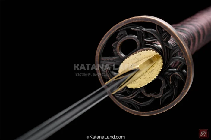 Yukikaze Kurogane sword showcasing craftsmanship