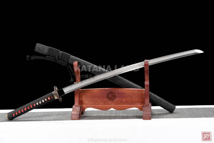 Damascus steel Hakkō Yūryū katana for collectors