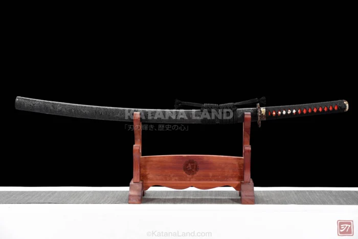 Hakkō Yūryū katana with Damascus steel blade