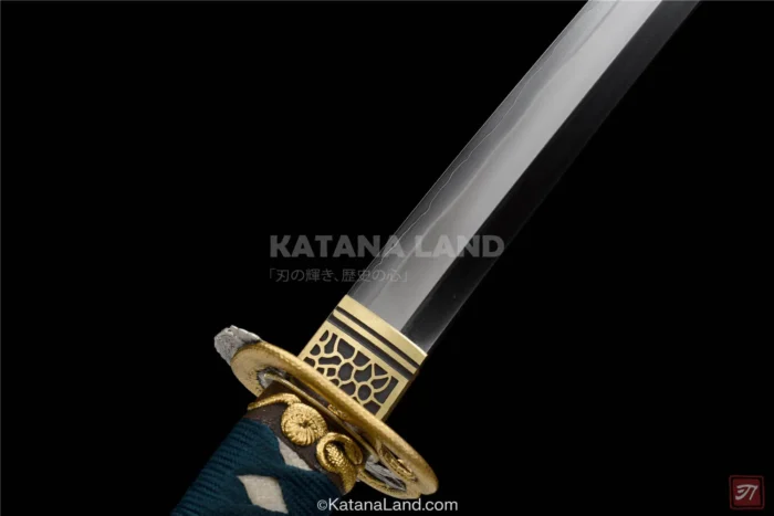 Damascus steel katana with intricate design