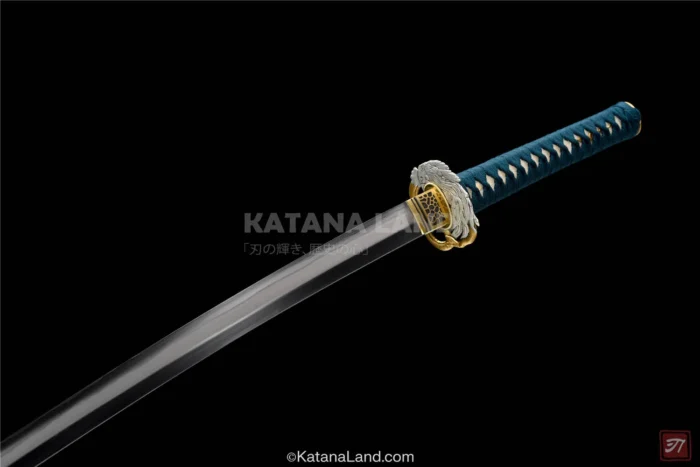 Tora-Habu katana with ergonomic handle