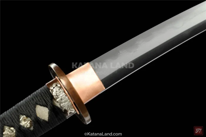Handcrafted Shishi Kiri Tanto katana with Hamon