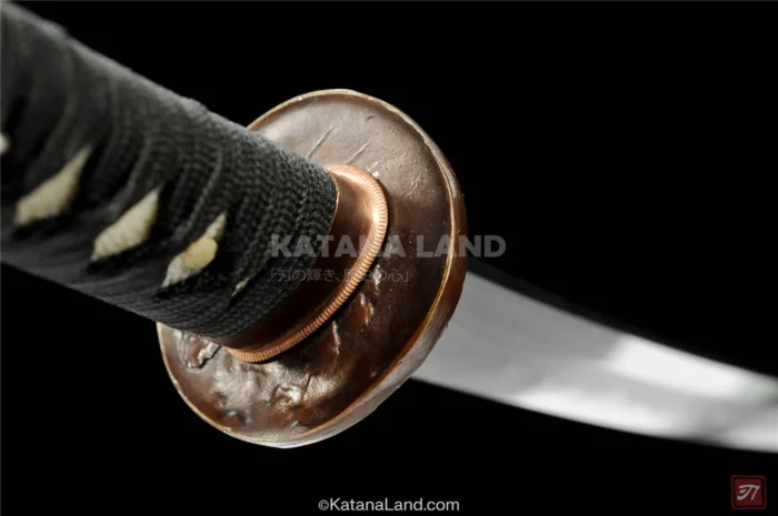 Unique red color Shishi Kiri Tanto katana