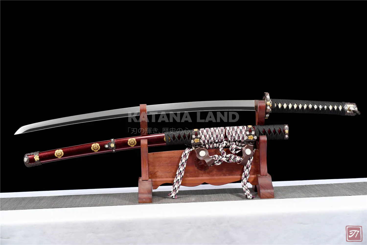 Red samurai katana with mirror finish