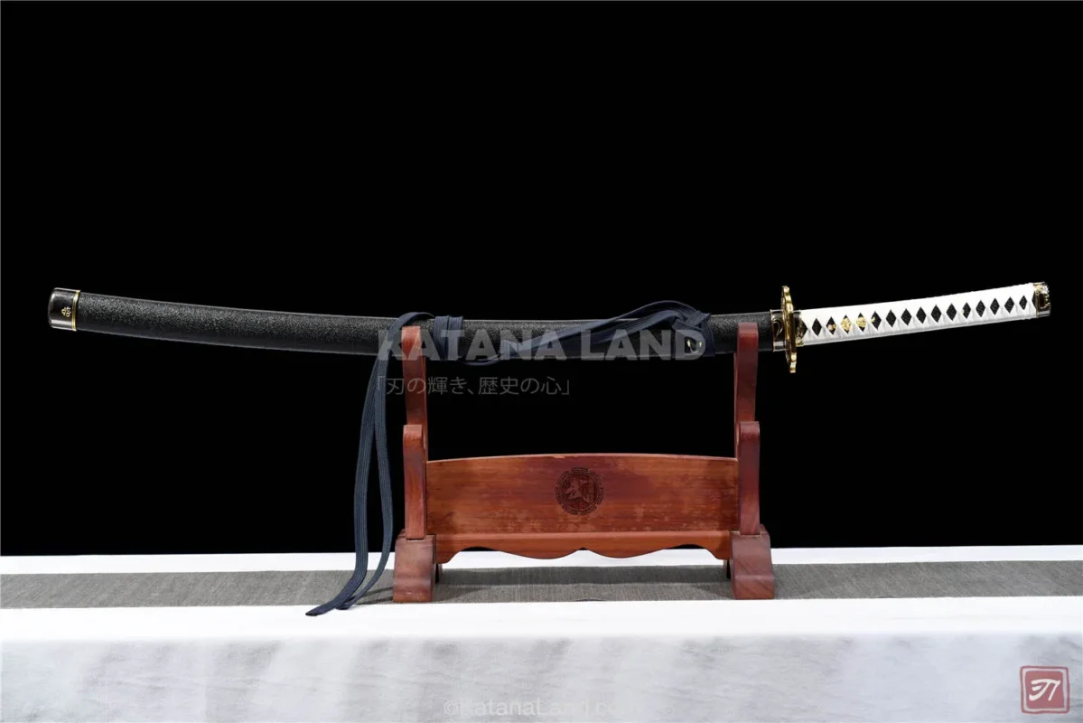 Devil May Cry 5 Yamato black katana with manganese blade